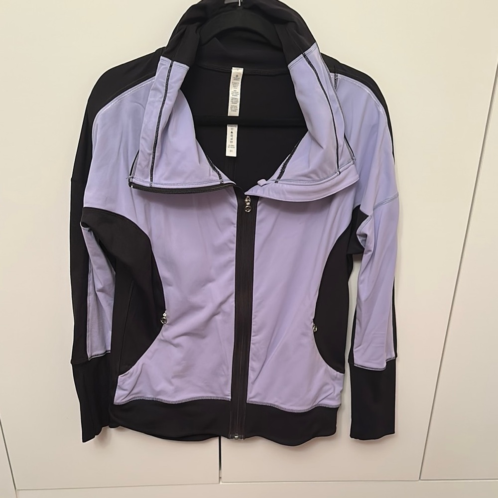 Lululemon Women's Black and Purple Jacket